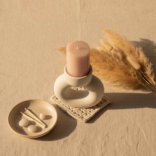 Ceramic Candle & Pampas Home Décor Set